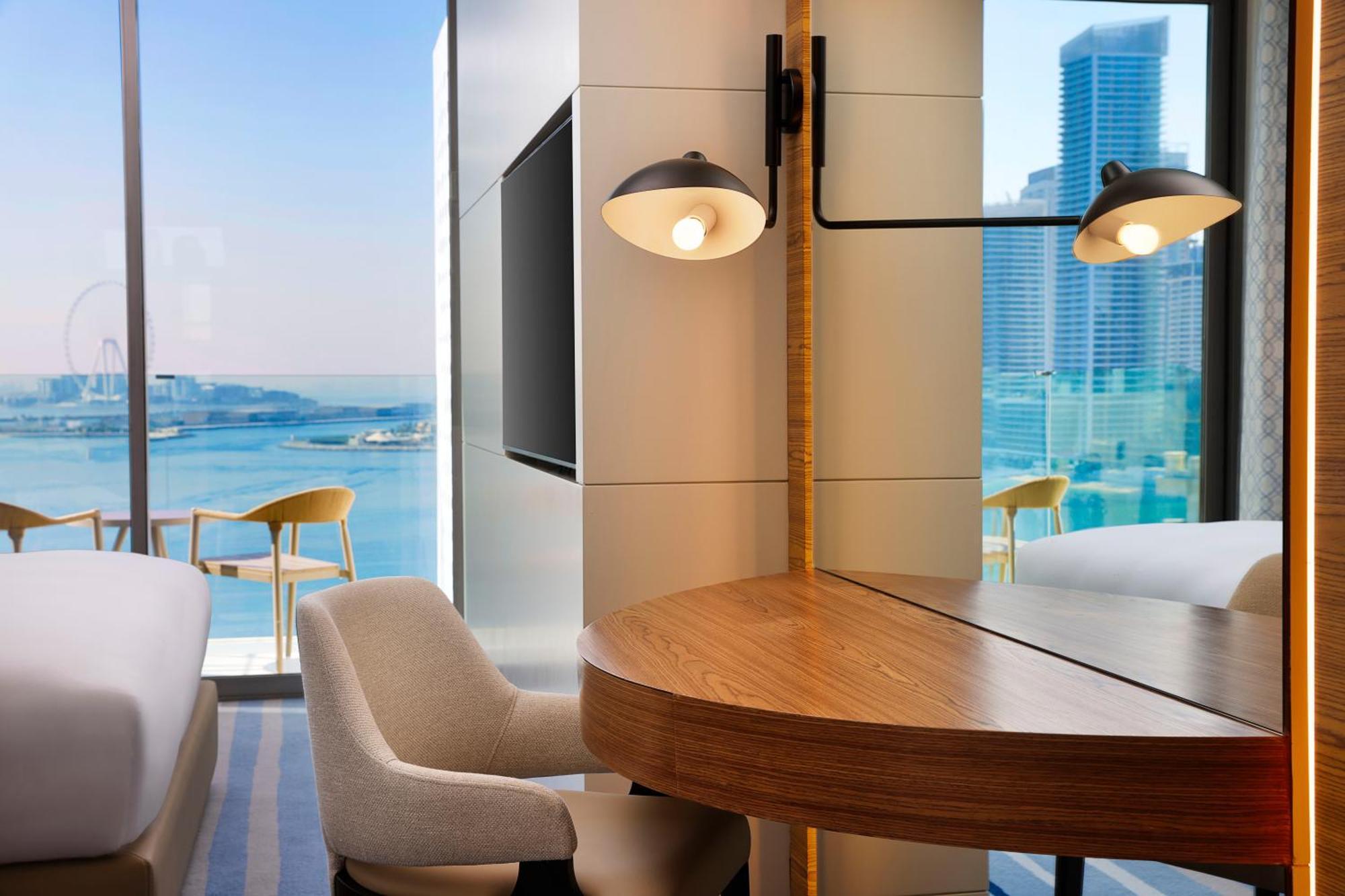 Tumbi West Palm Beach Hotel Dubai,Tapestry Collection Hilton Экстерьер фото